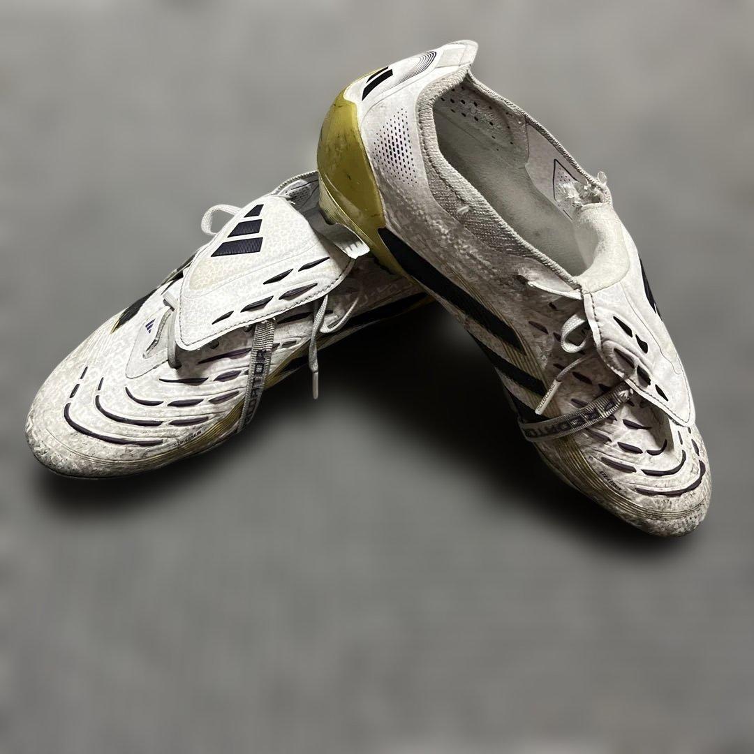 adidas プレデター　サッカースパイク