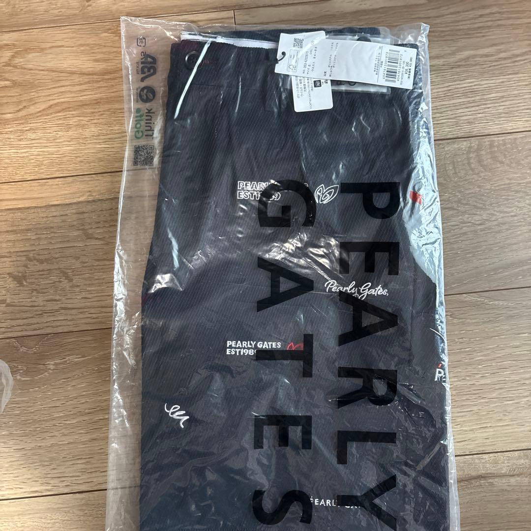 【新品　未使用】Pearly Gates 黒 ショートパンツ XL