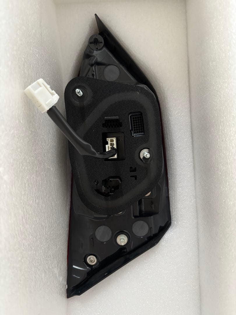 70カムリws着用 テールランプ 全グレード対応