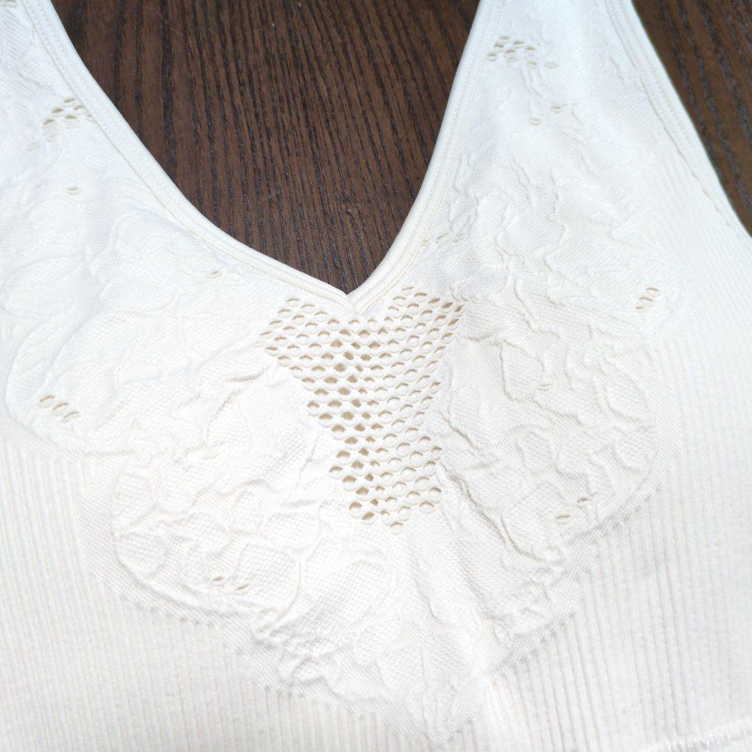 SUKALAアクティブデイジーブラトップ　Mサイズ