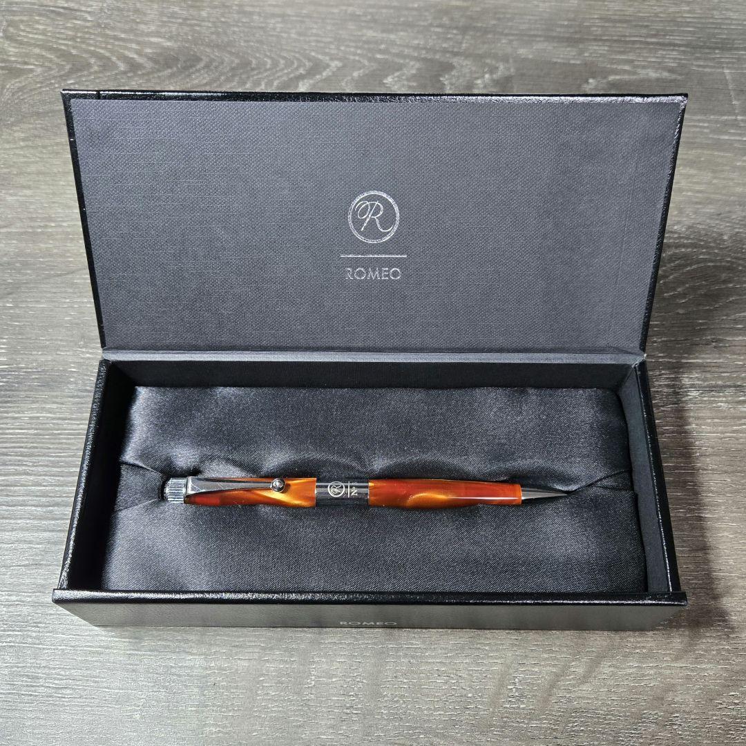 伊東屋 Romeo No.3 イタリアンアンバー 細軸 - メルカリ