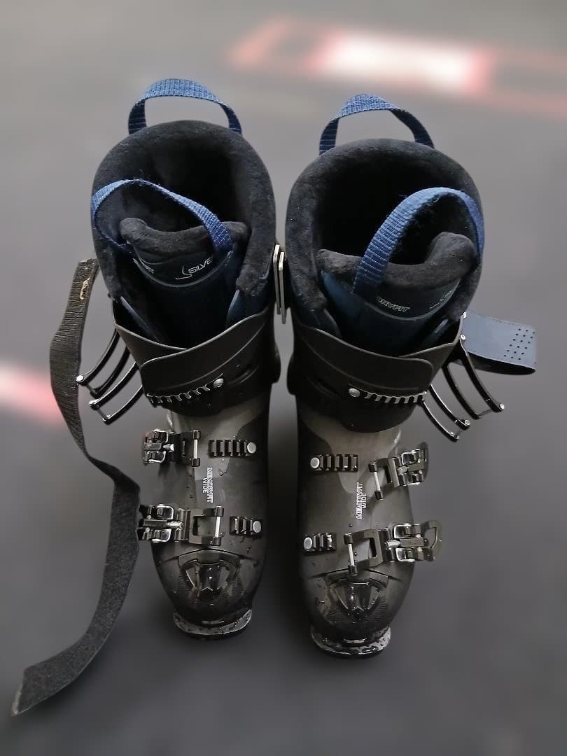 スキー ATOMIC=.hawx magna 26/26.5