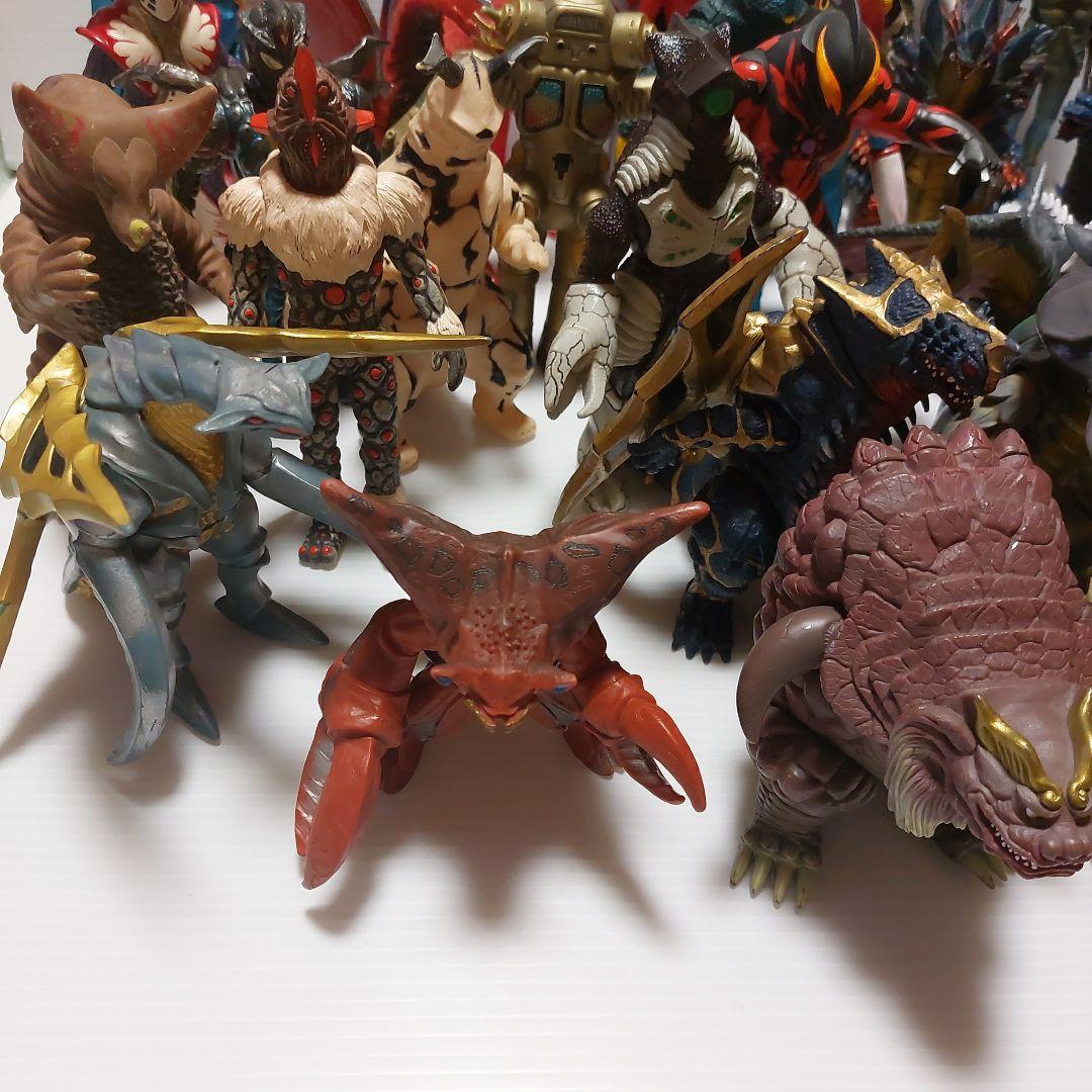 ウルトラマン ウルトラ怪獣まとめ売り！800シリーズ42体 当時物ソフビ