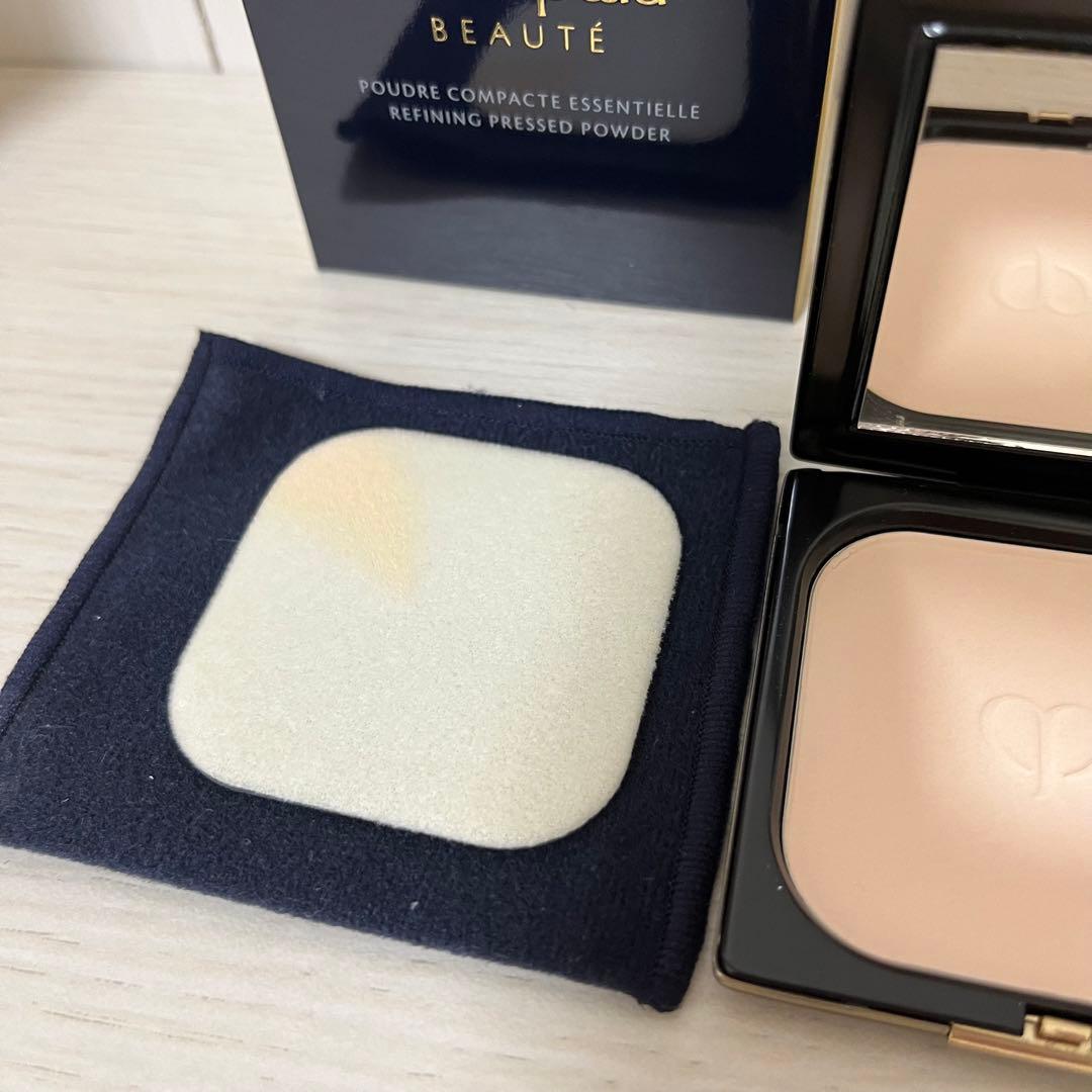 ほぼ新品！クレドポーボーテ フェイスパウダー プードルコンパクトエサンシエルn