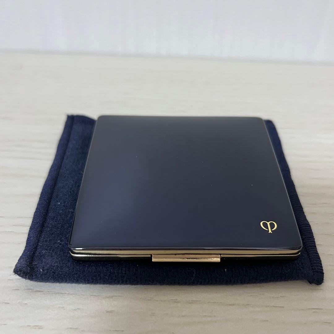 ほぼ新品！クレドポーボーテ フェイスパウダー プードルコンパクトエサンシエルn