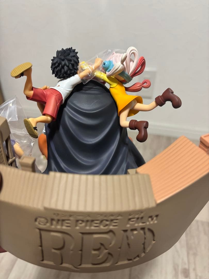 「ジャンク品」ワンピース104巻 掛け替えカバーイラスジオラマ　FILMRED