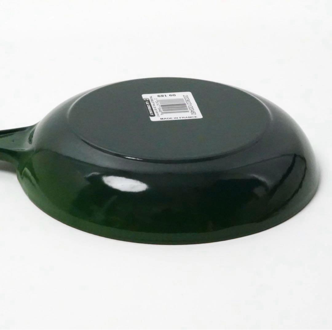 【新品】LE CREUSET　スキレット　クラシックグリーン　20cm
