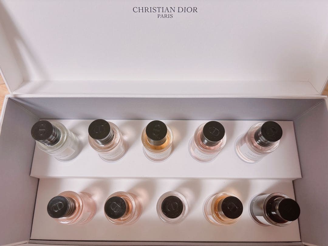 メゾンクリスチャンディオール　ミニチュアコレクション