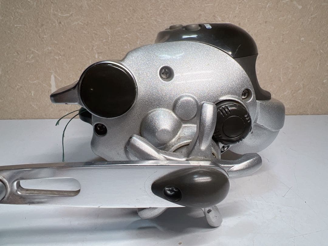 RYOBI アドベンチャー　電動リール SS700AT- S