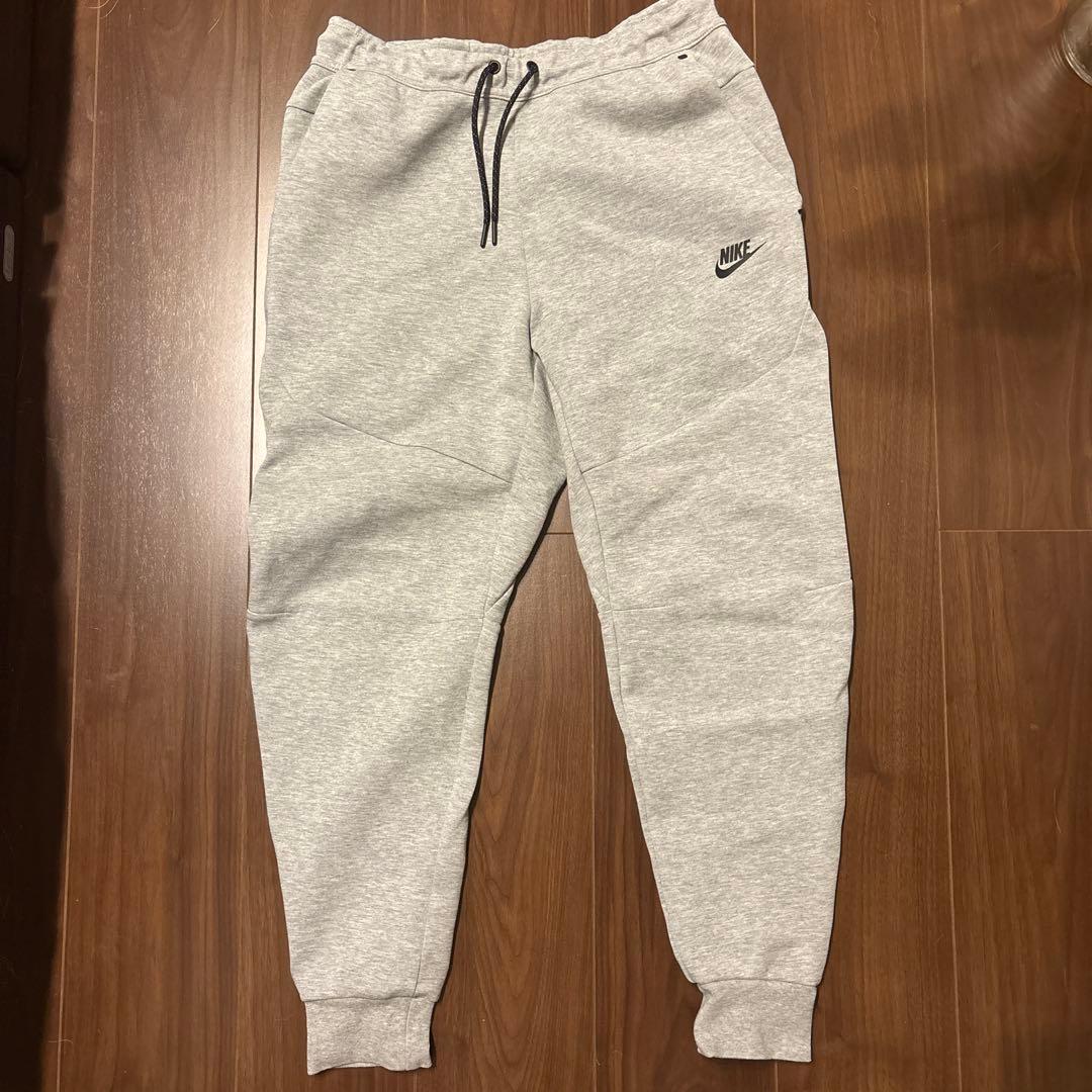 ナイキ テックフリース　ジャージ セットアップ LサイズMサイズ