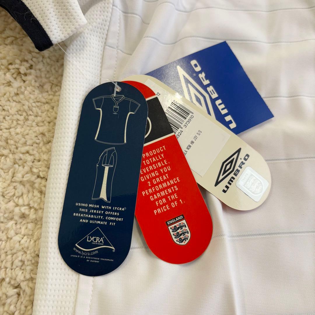 《希少》《新品タグ付き》イングランド代表 　ユニフォーム　レディース　アンブロ