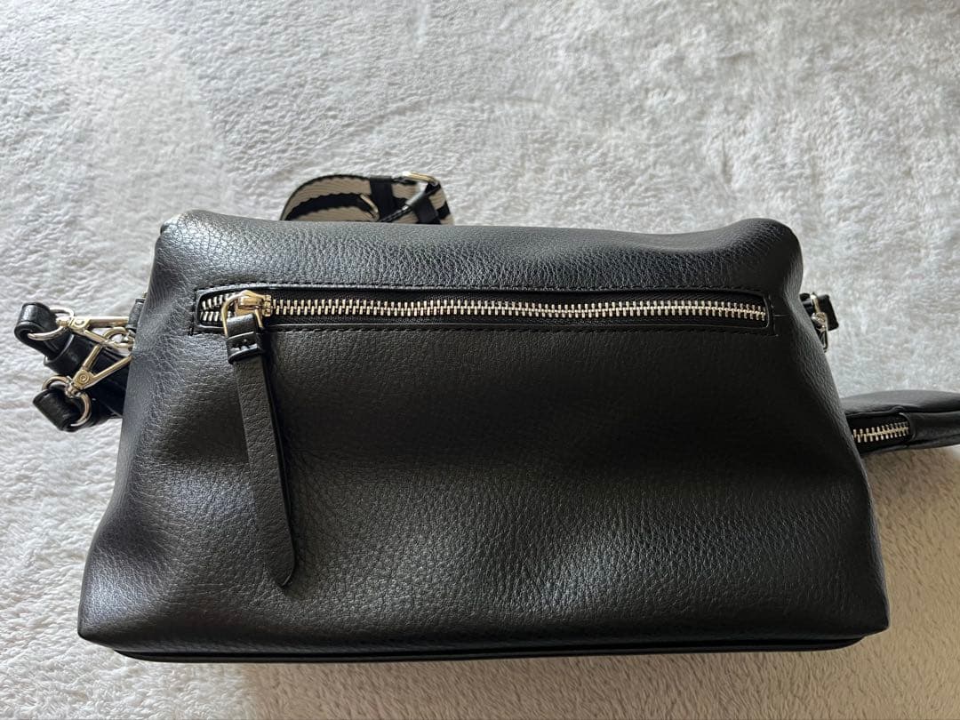 nouer ボディバッグ ブラック