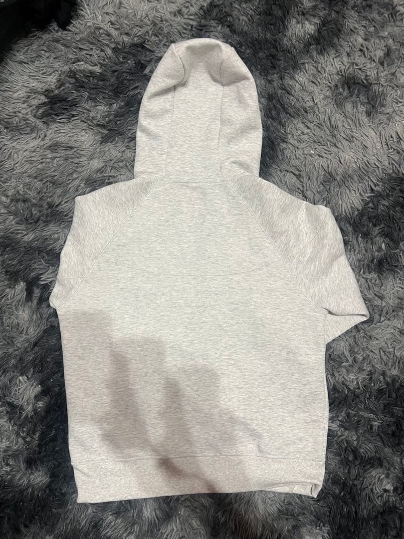 Nikeテックパーカーセットアップ