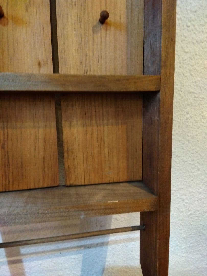 カントリー　ウォールシェルフ　ヴィンテージシェルフ　扉付