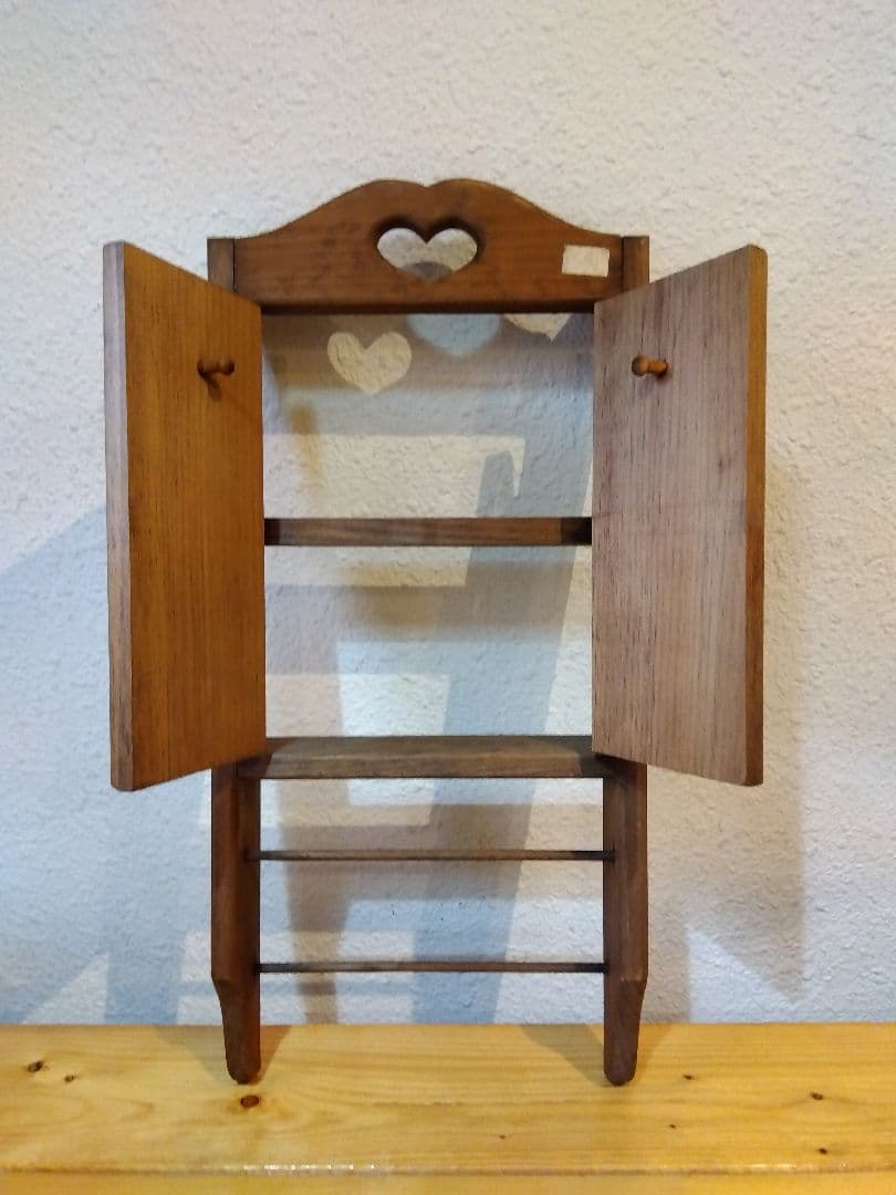 カントリー　ウォールシェルフ　ヴィンテージシェルフ　扉付