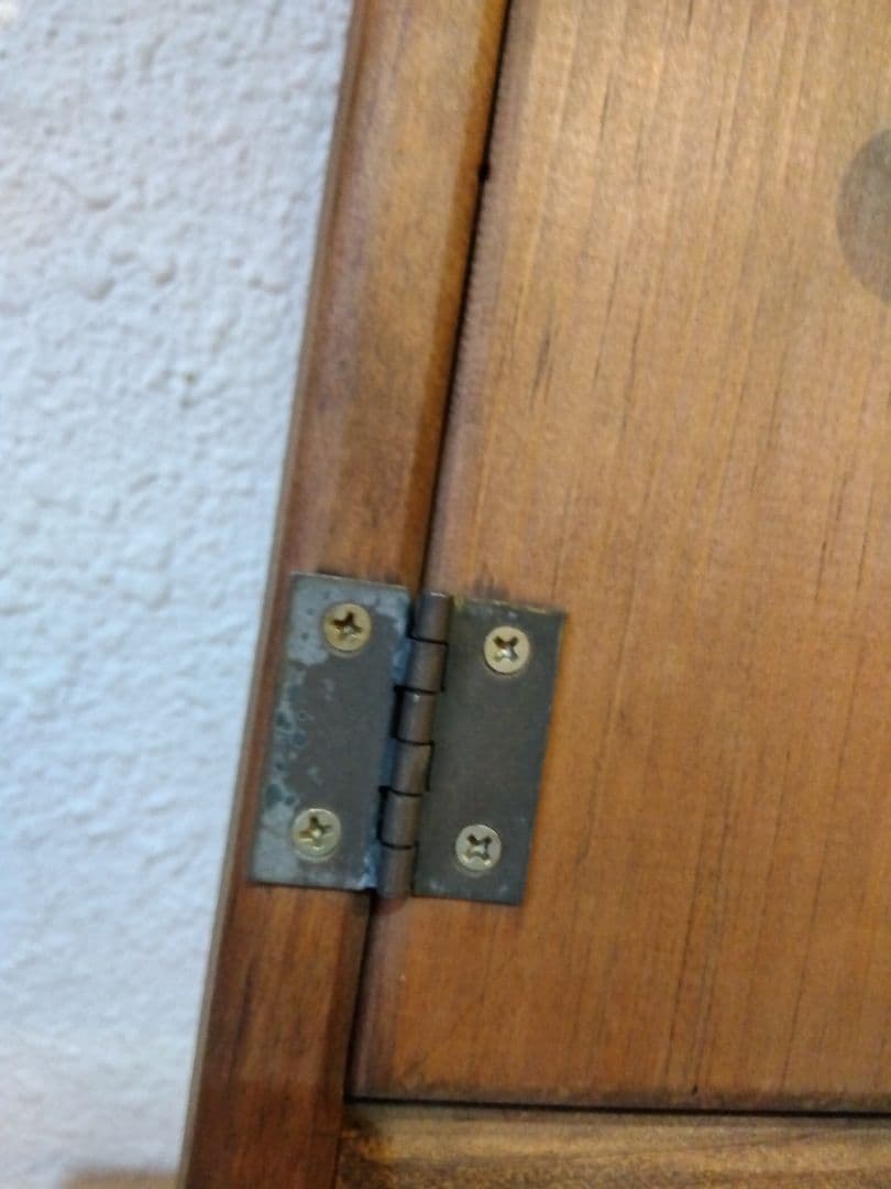 カントリー　ウォールシェルフ　ヴィンテージシェルフ　扉付