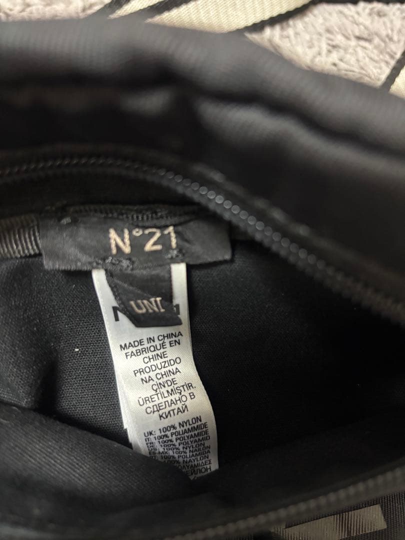 R ika様専用】N°21 ブラック ボディバッグ