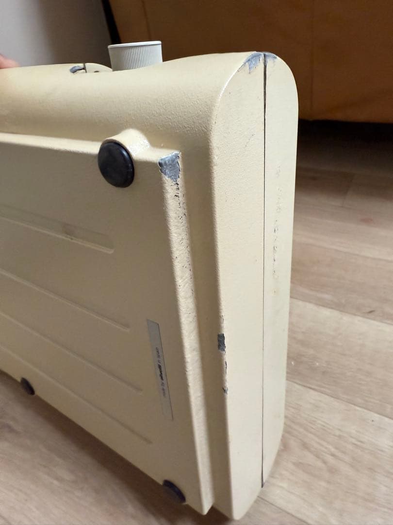 Gucci グッチ　オリベッティ　タイプライターLETTERA35