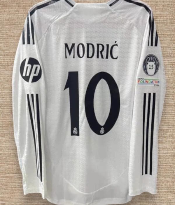 24/25 レアル・マドリード ルカ・モドリッチ 長袖 ユニフォーム