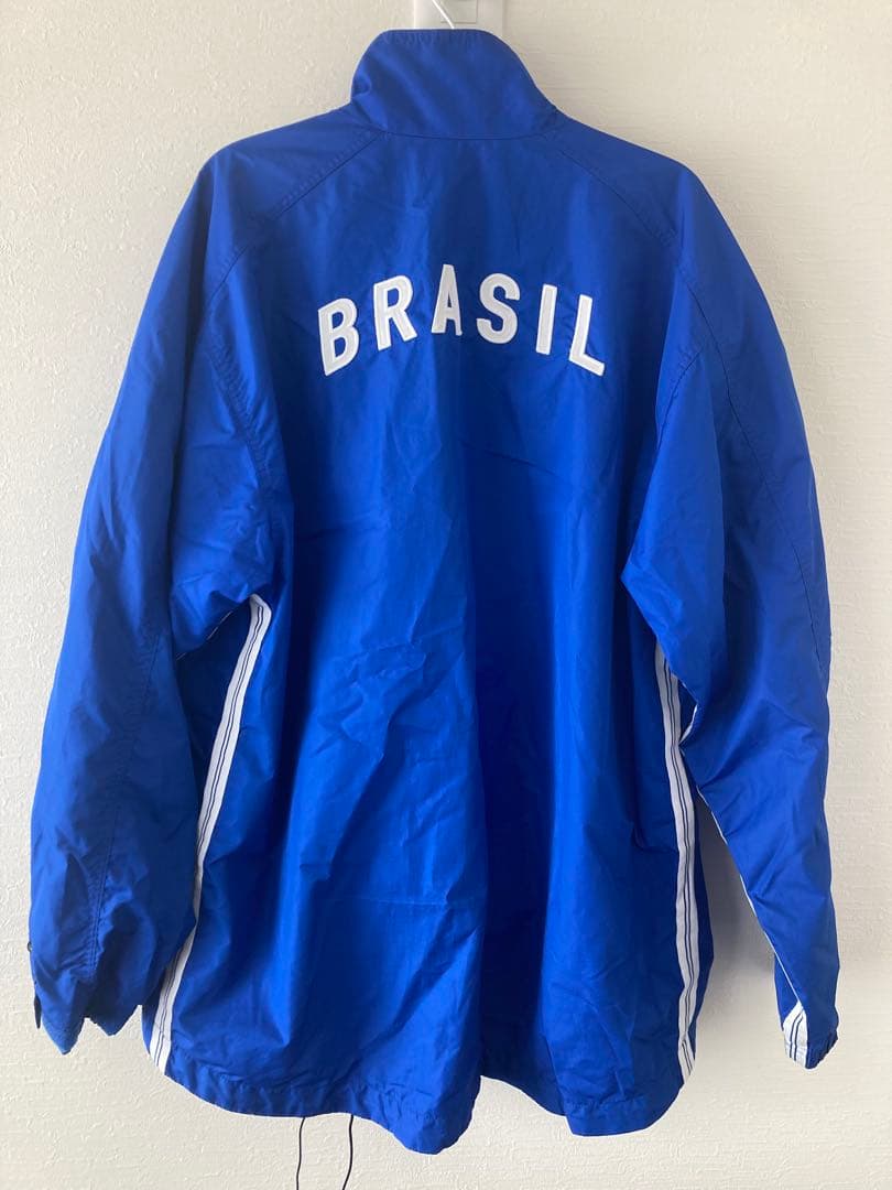 ☆送料無料☆NIKE(ナイキ)ブラジル代表ジャケット☆