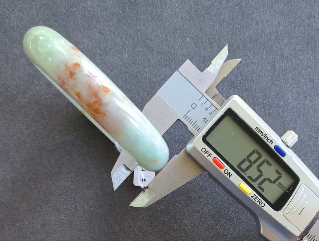 日本鑑別書付:种水】ミャンマー産紅翡翠のバングル（内径57.5ミリ