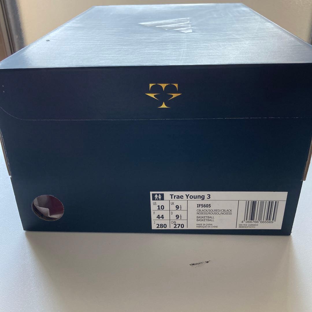 新品未使用　スニーカー　adidas アディダス トレイヤング3 28cm