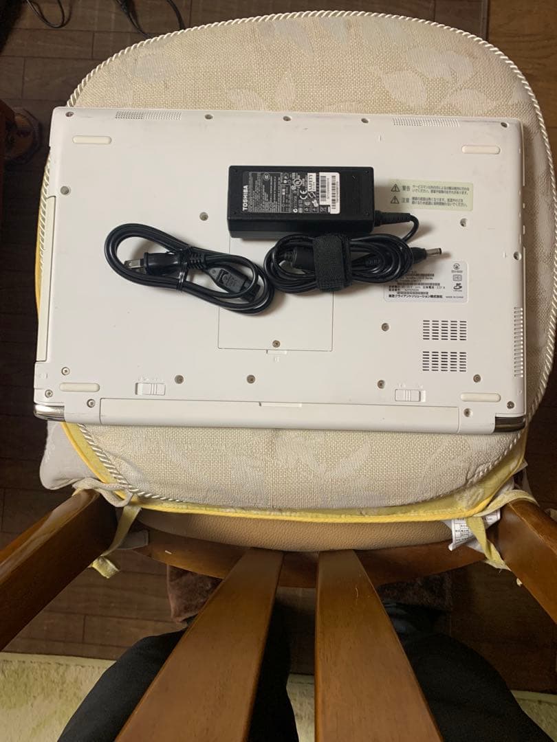 dynabook T65/EG Corei7 SSD256 8GB 第7世代①