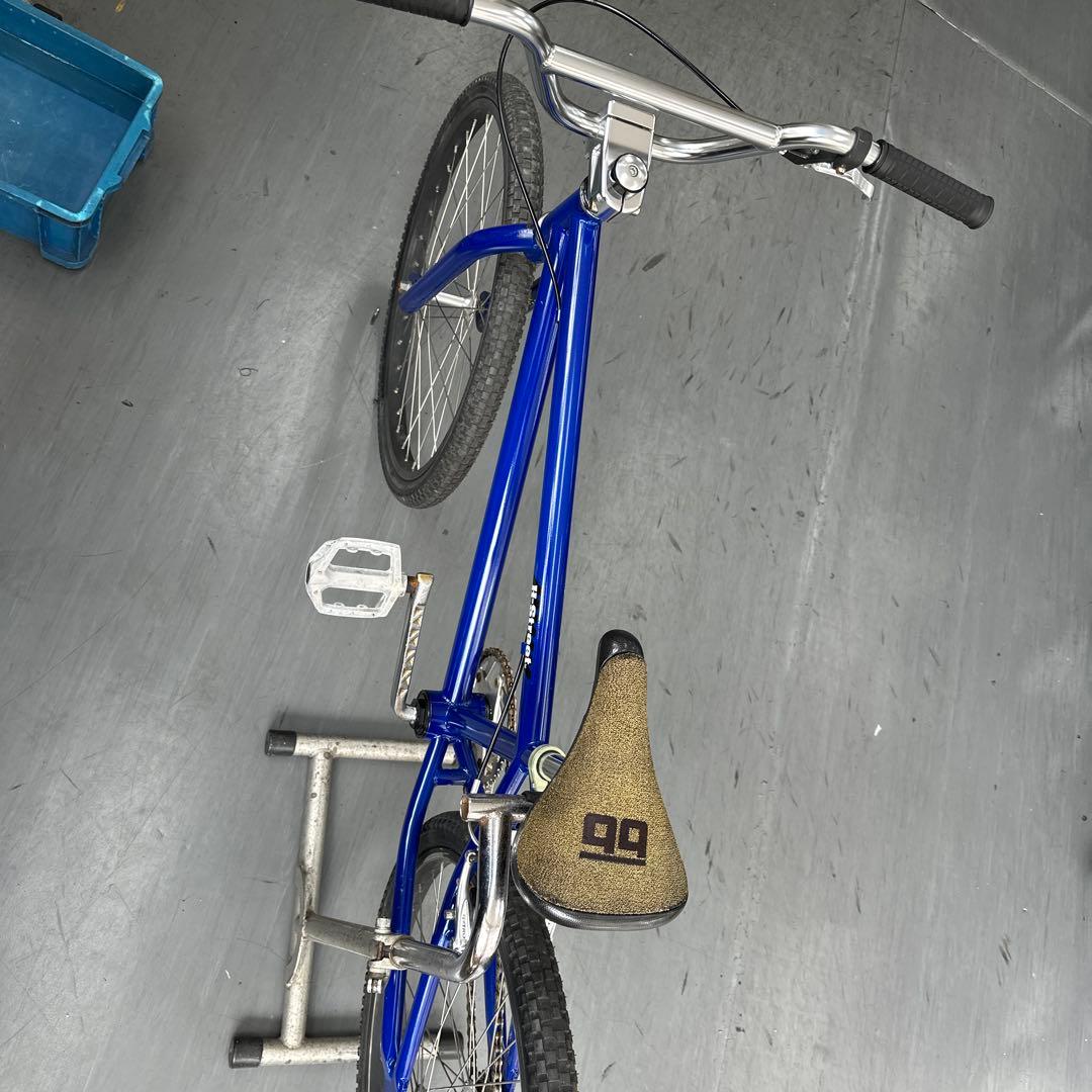 ダーカスワン　H-Street BMX