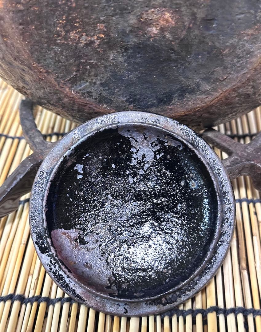 USED品 南部名工金秀 及春鋳造 算盤形捻鉉アラレ 南部鉄瓶 南部