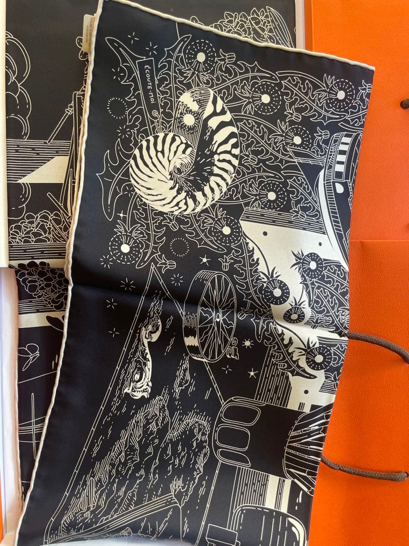 新品 エルメス 2026春夏 カレ 90 エスプリの旅立ち 黒・ブラック