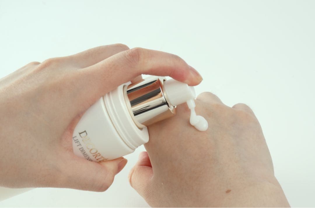 コスメデコルテリフトディメンションファームエマルジョン乳液&化粧水セット