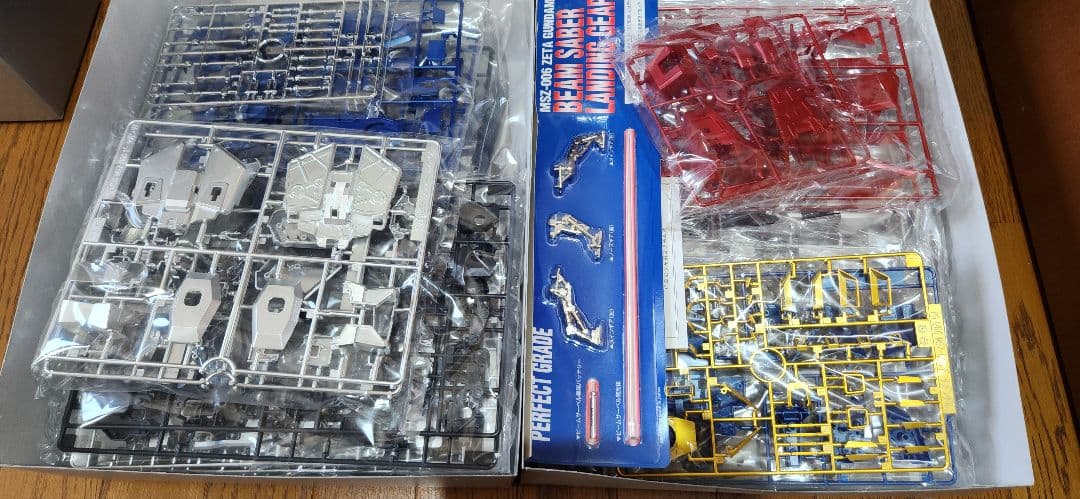 値下げ　PG MSZ-006ゼータガンダムマルチコーティングバージョン　未開封