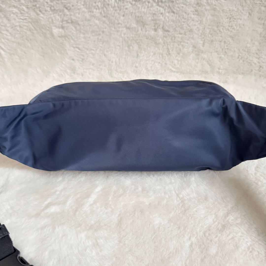 FURLA フルラ ボディバッグ ナイロン メンズ ネイビー