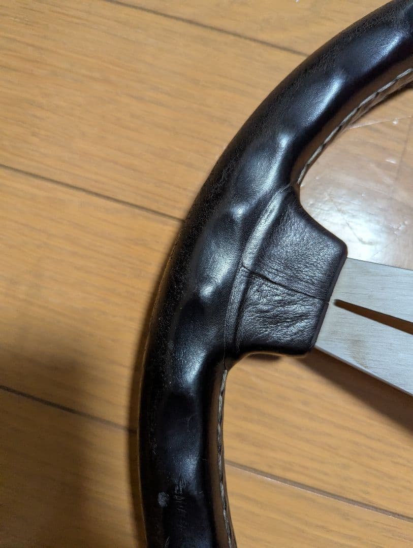 ナルディ　クラシック　レザーハンドル　33パイ