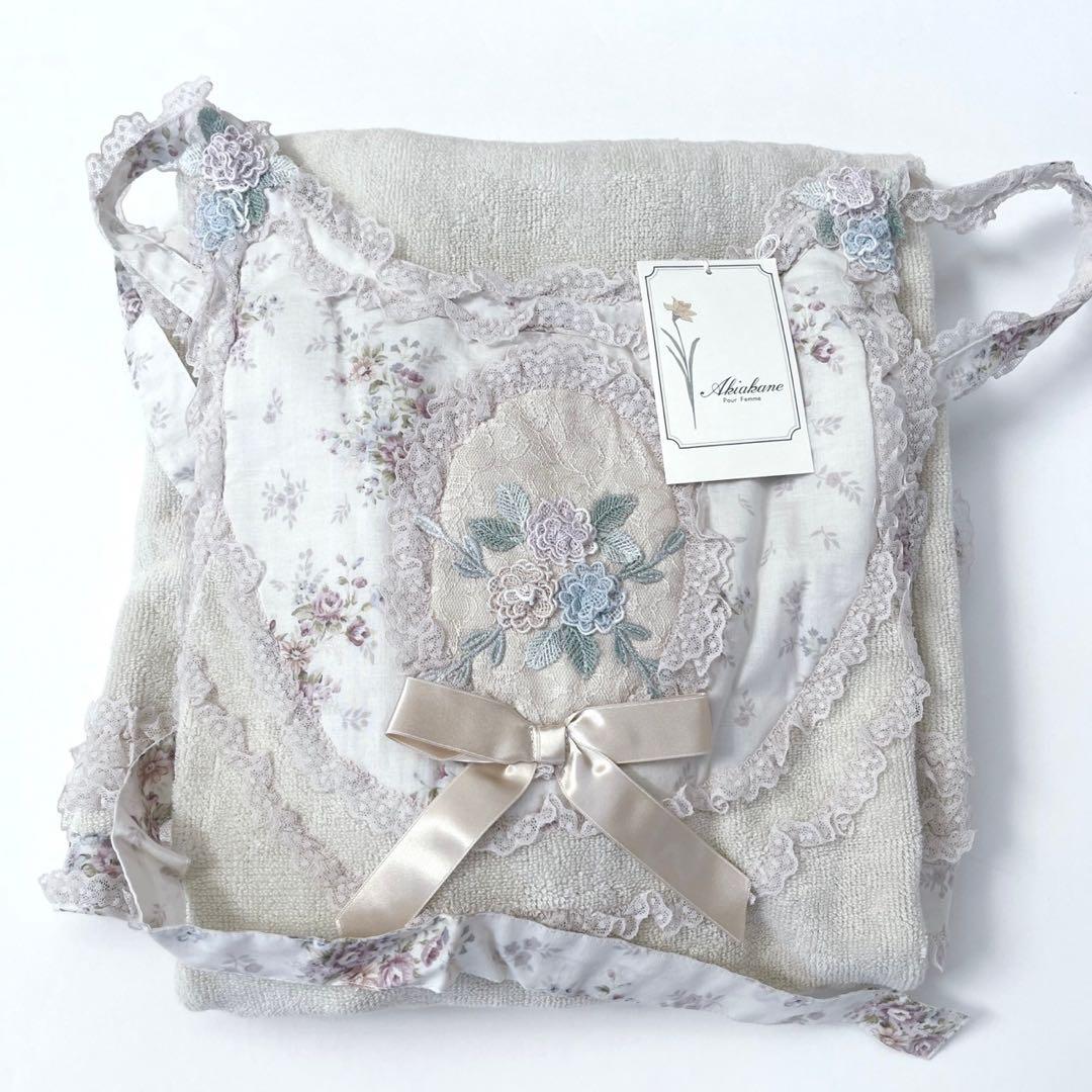 【新品未使用】Akiakane アキアカネ　さえら　エプロン　ベージュ