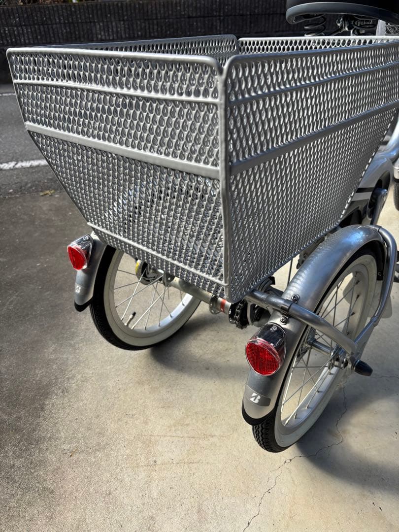 ブリヂストン　アシスタワゴン電動アシスト三輪車