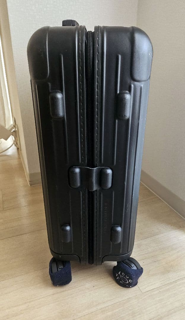 【美品】リモワ　エッセンシャル　キャビン S　マットブラック