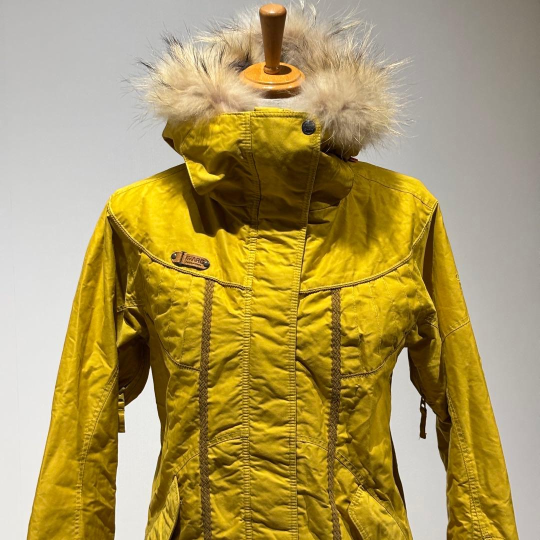 【美品】エーアールジー スノーボードウェア　スキーウェア　ジャケット　S