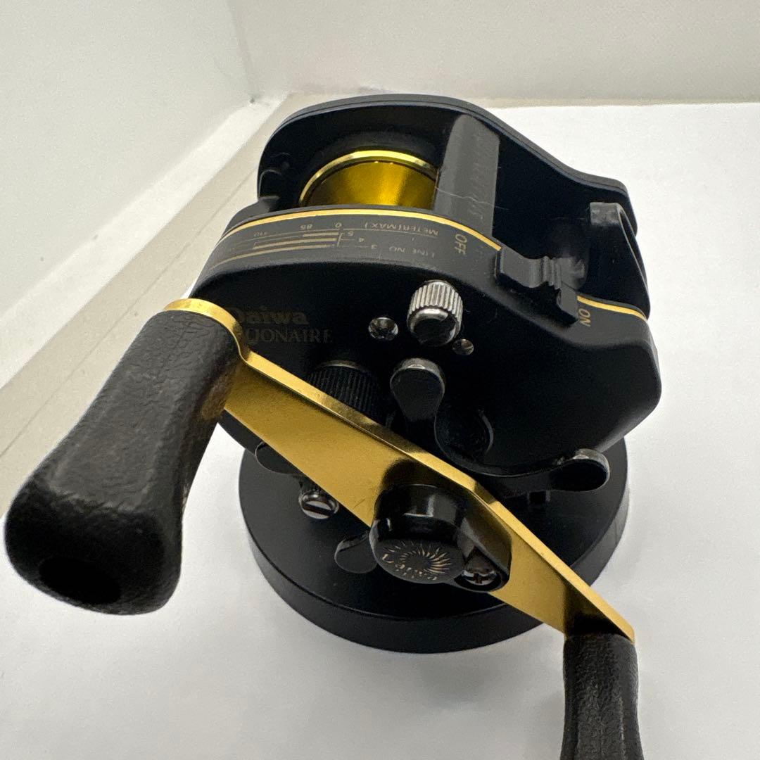 Daiwa MILLIONAIRE st-10AC8ハイスピード ベイトリール