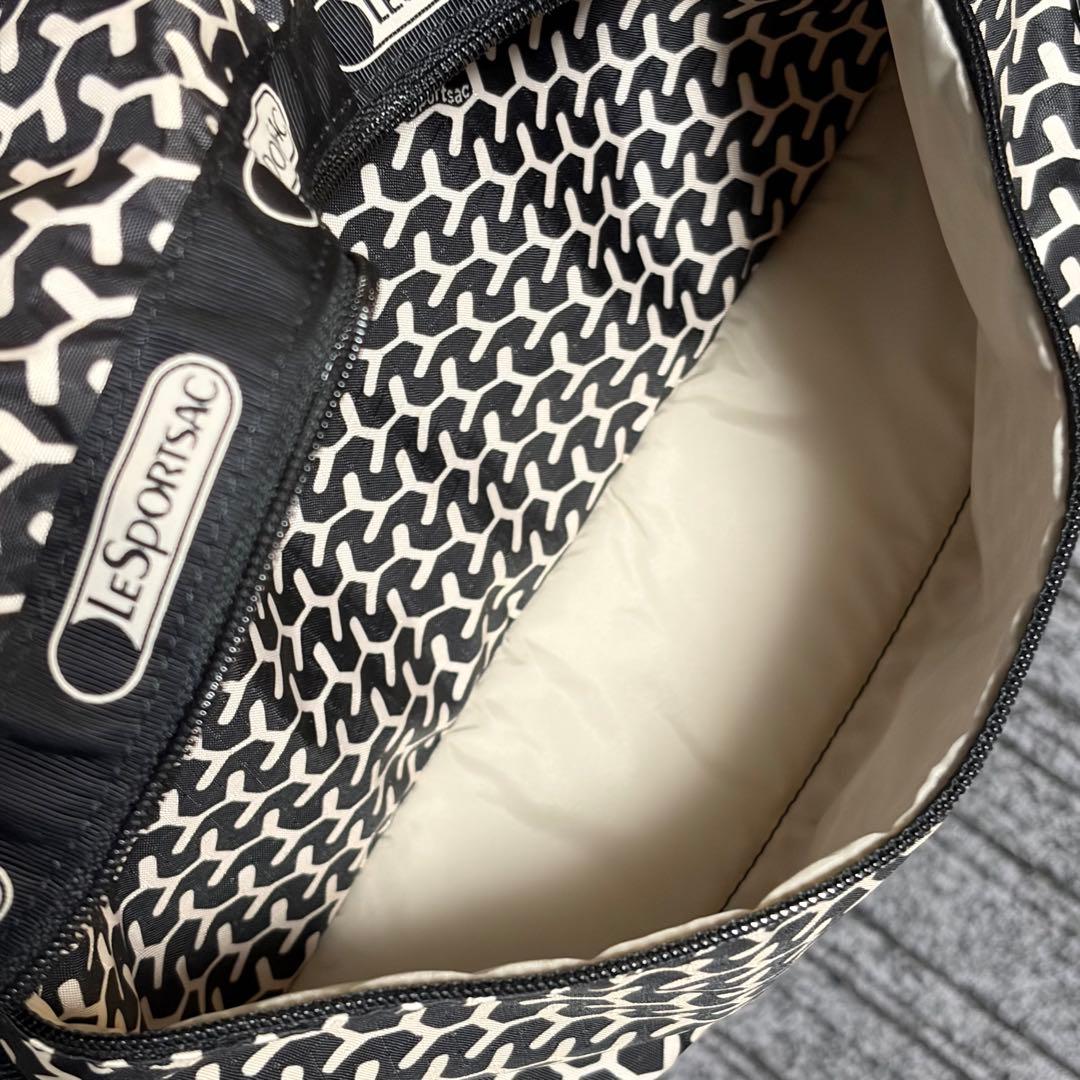 【未使用美品】LeSportsac レスポートサック リュック ポーチ付 総柄