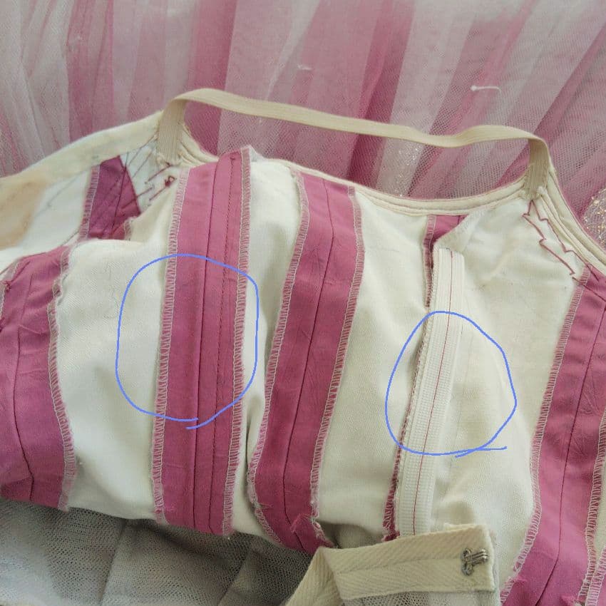 バレエ　ボディ芯入りクラシックチュチュNo1　赤紫　袖付き