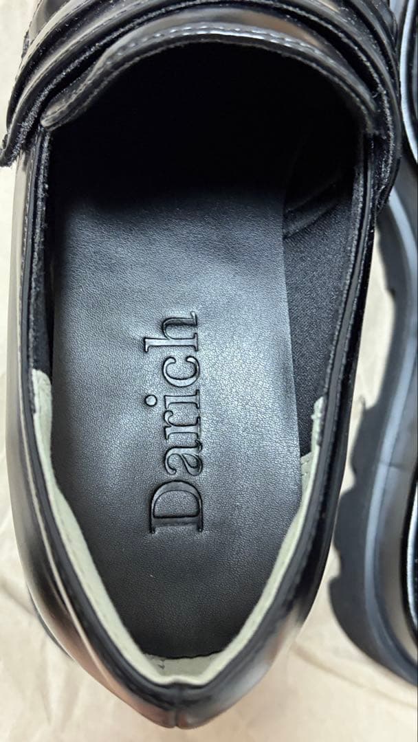 ダーリッチ プラットフォームローファー ブラック M