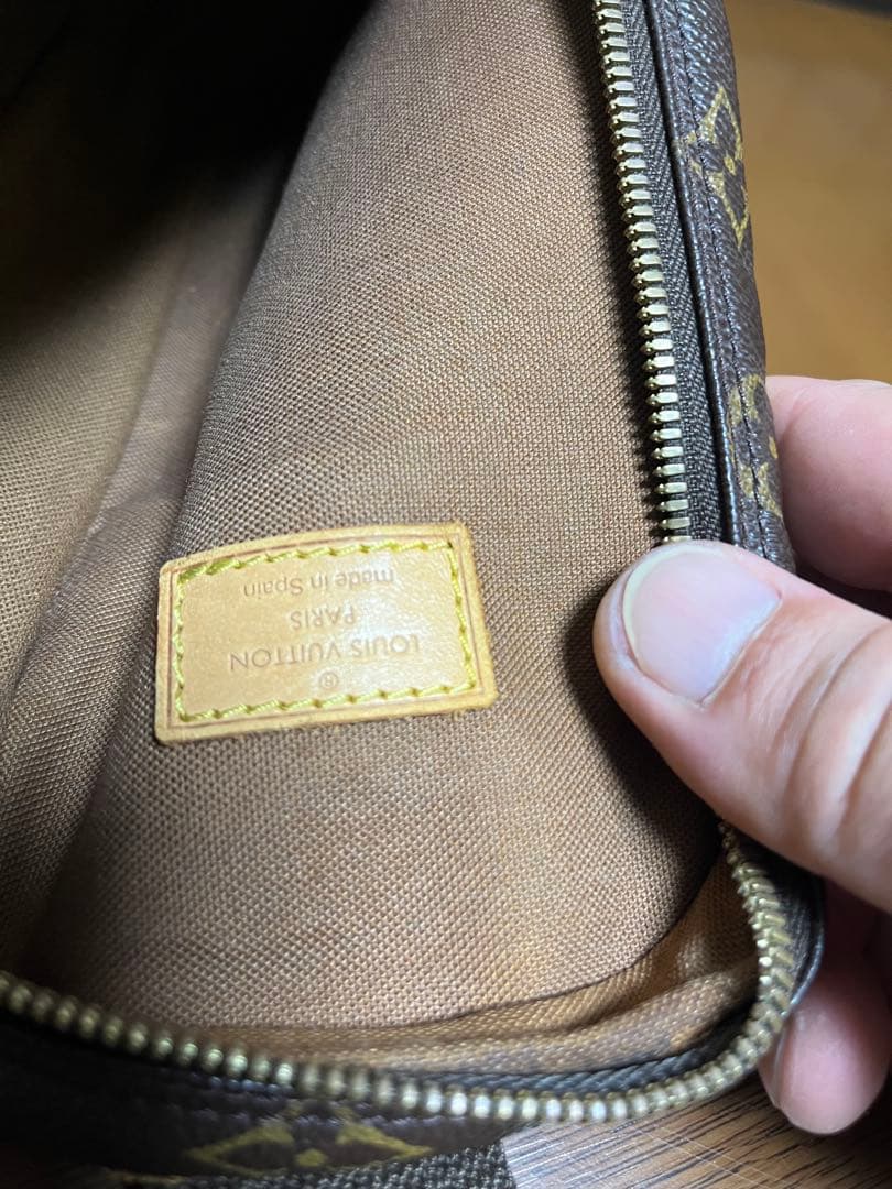 まさ　ルイヴィトン 本物　希少　レア ポシェットガンジュ モノグラム　中古