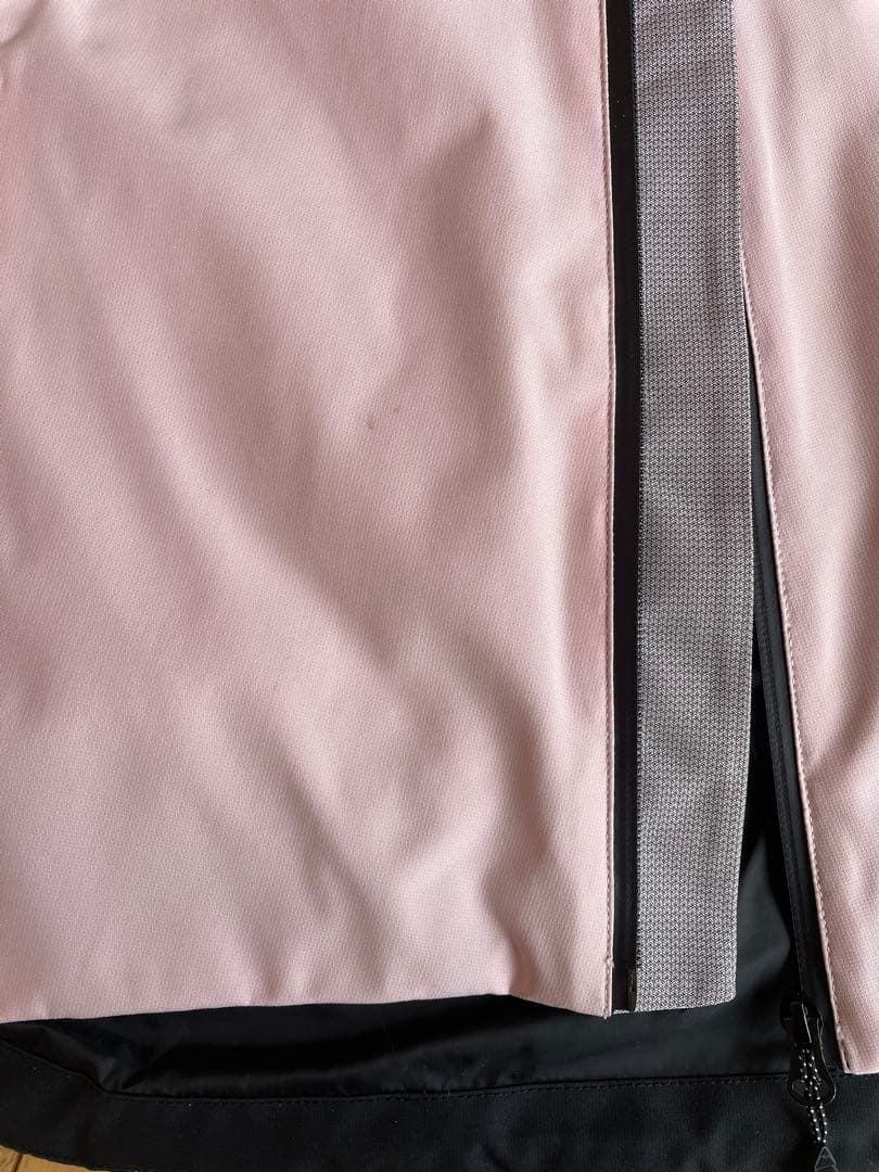 スノーボードジャケット＆パンツと花柄トップスセット