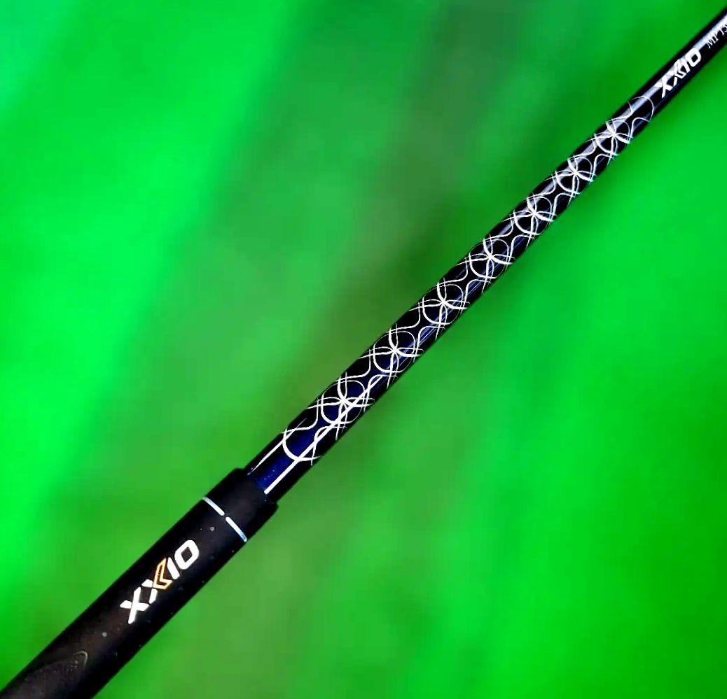 【美品値下げ】ダンロップゼクシオ１３ドライバーレディースL 2024モデル