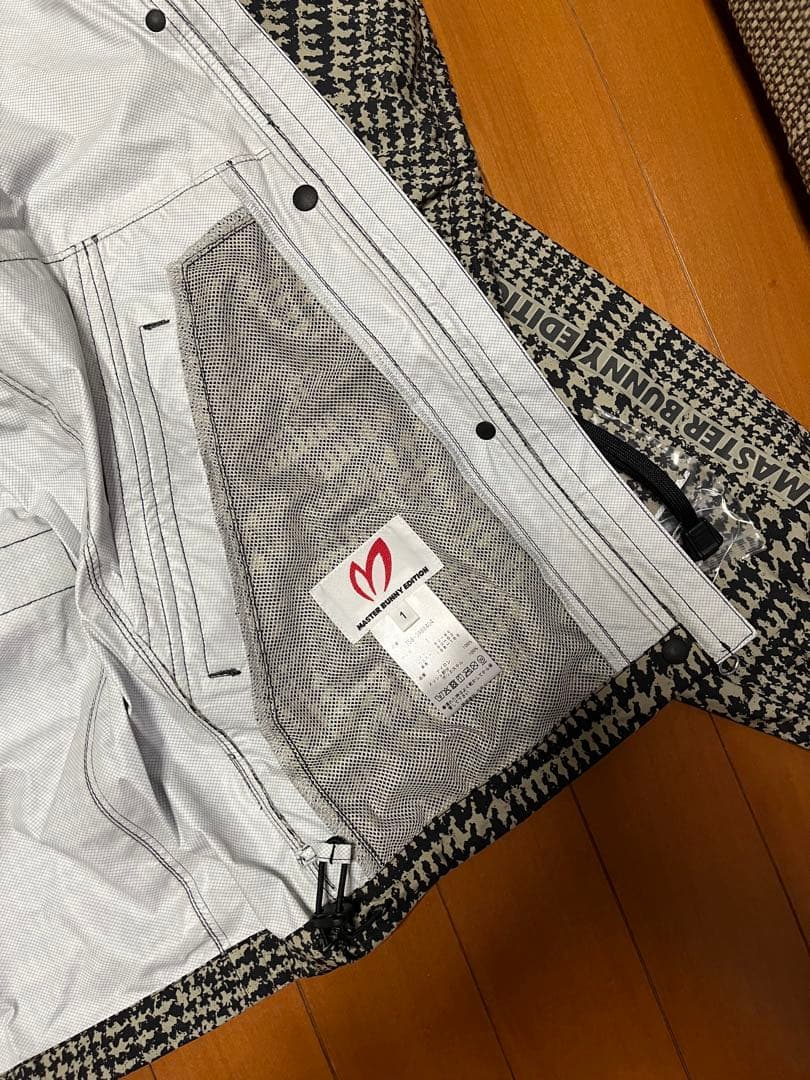 マスターバニー　レディースレインウェアＭ　新品！