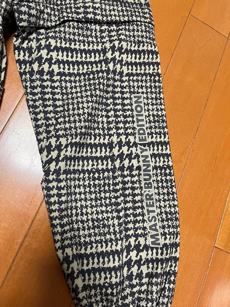マスターバニー　レディースレインウェアＭ　新品！