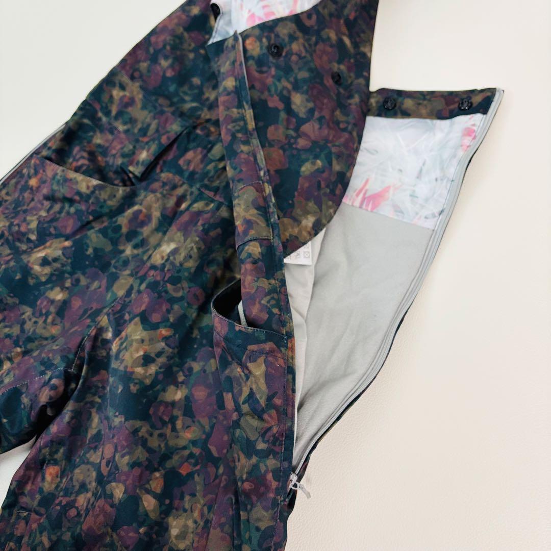 2520【極美品】43Degrees ビブパンツ レディース スノボウェア 花柄