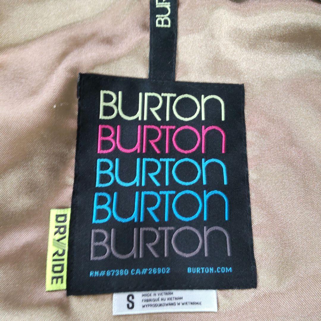 【新品未使用品】バートン　ファーフードチェックスキーウェア　スノーボード　緑