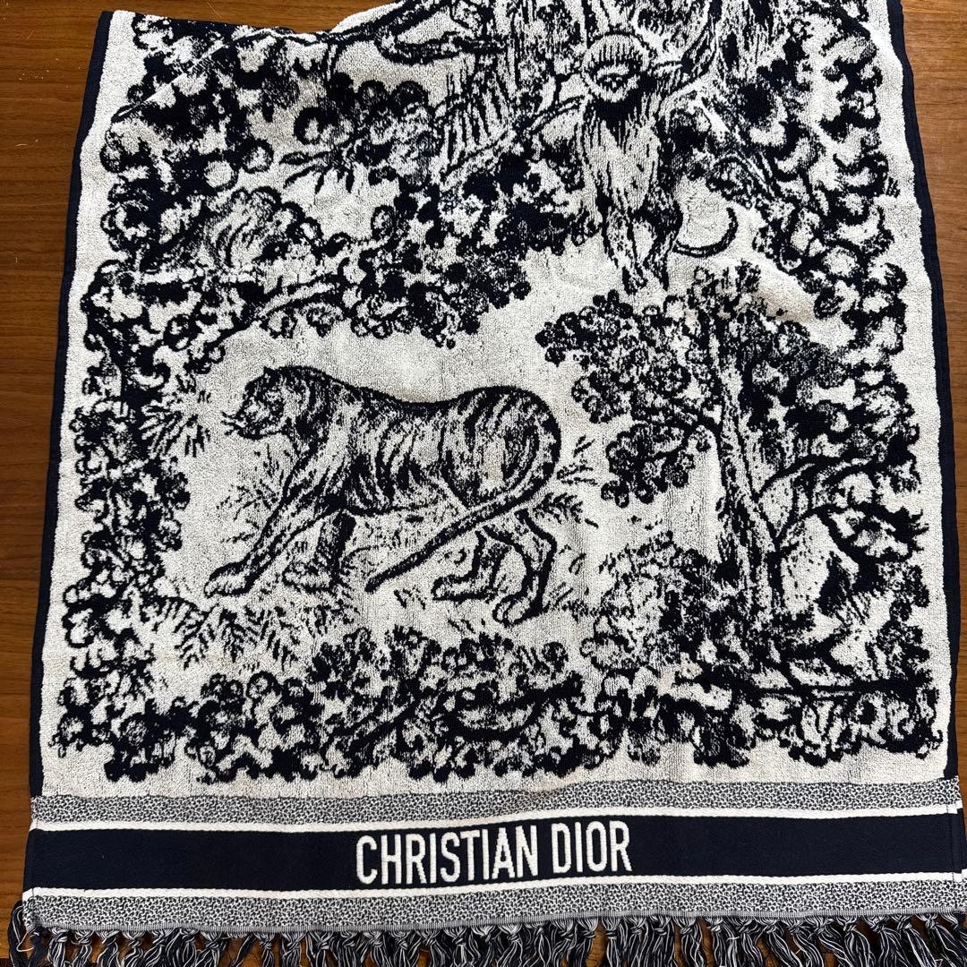 ディオールポンチョ新品未使用